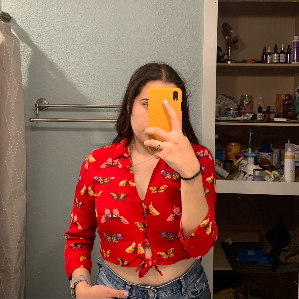 BUTTERFLY BLOUSE 🦋